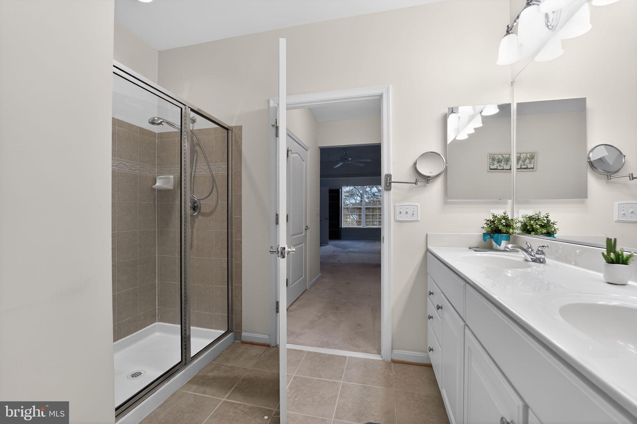 MAPLECREST - Residential