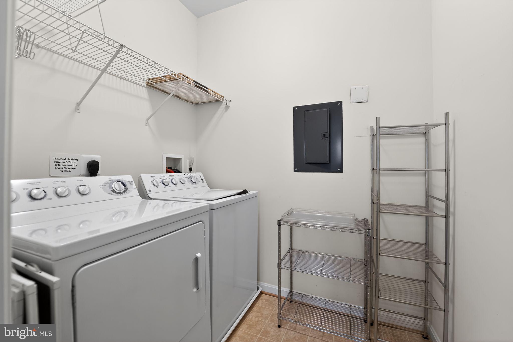 MAPLECREST - Residential