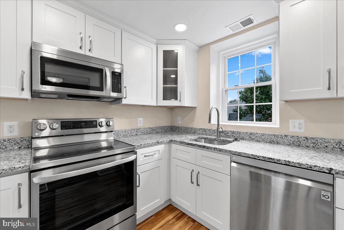 FAIRLINGTON - Residential Lease