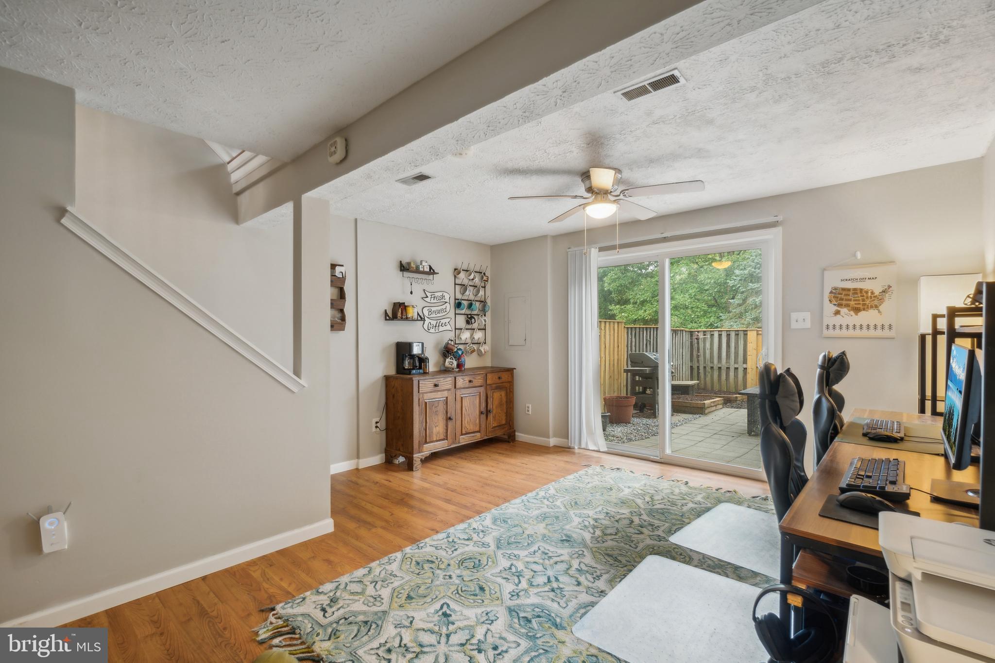 RESTON - Residential