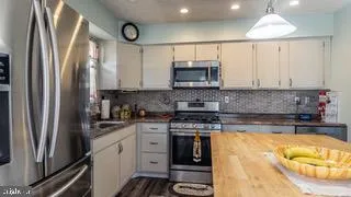 Waterford Works, New Jersey 08089, United States, 3 Bedrooms Bedrooms, ,2 BathroomsBathrooms,Residential,Pending,207984