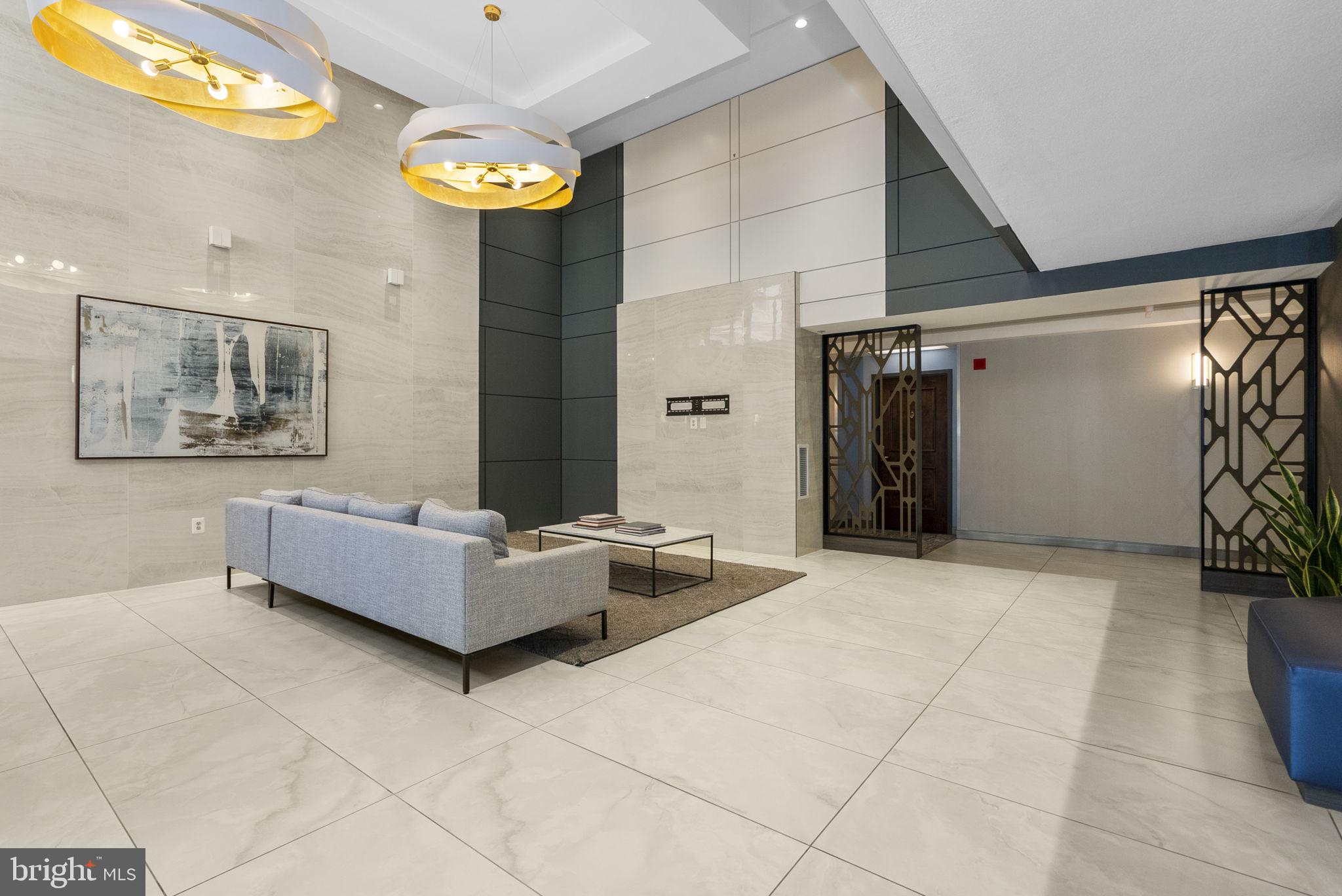 CRESCENT PLAZA - Residential