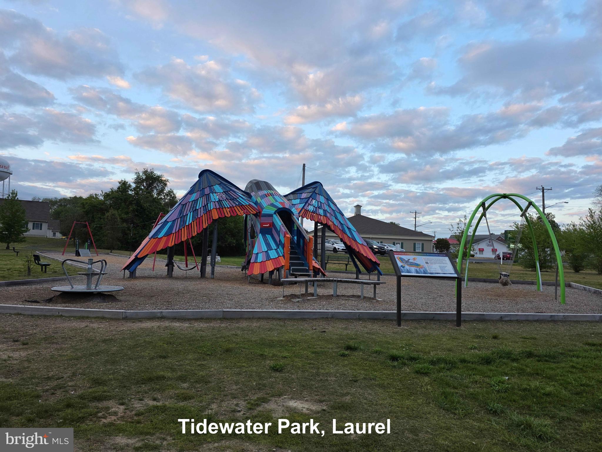 LAUREL - Residential