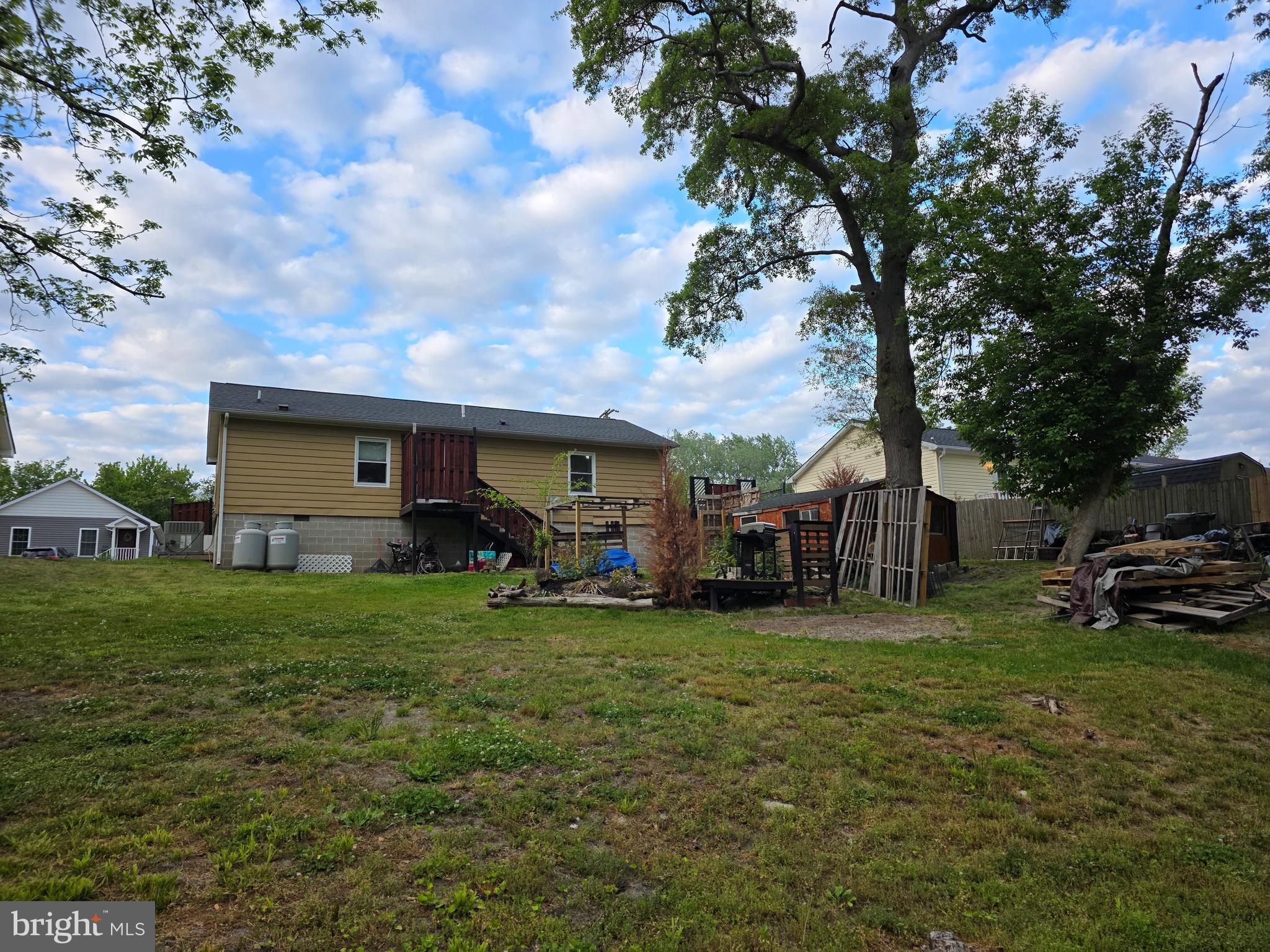 LAUREL - Residential
