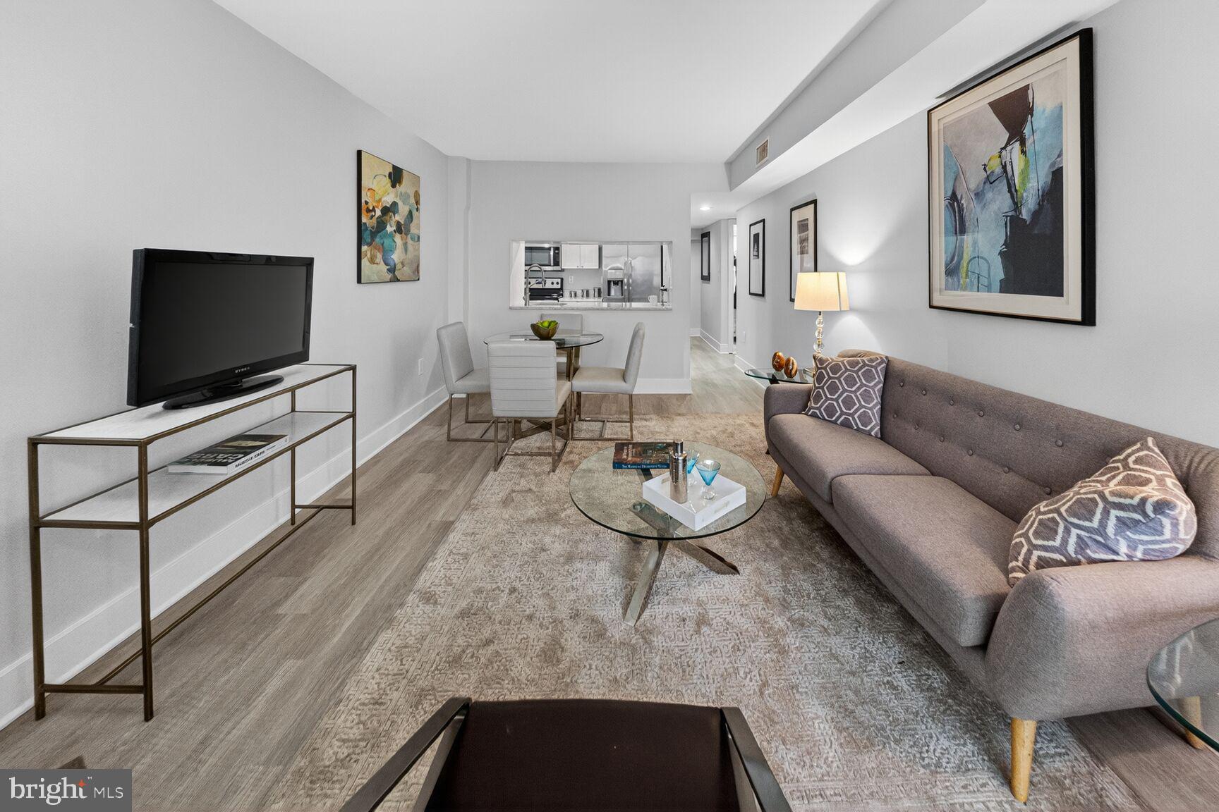 4444 CONNECTICUT AVENUE NW 703