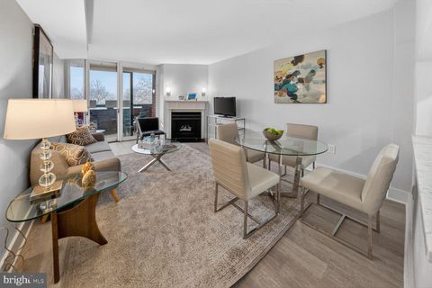 4444 CONNECTICUT AVENUE NW 703 WASHINGTON DC 20008