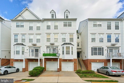 Photo of 13538 Davinci Lane #49, HERNDON, VA 20171 (MLS # VAFX2344512)