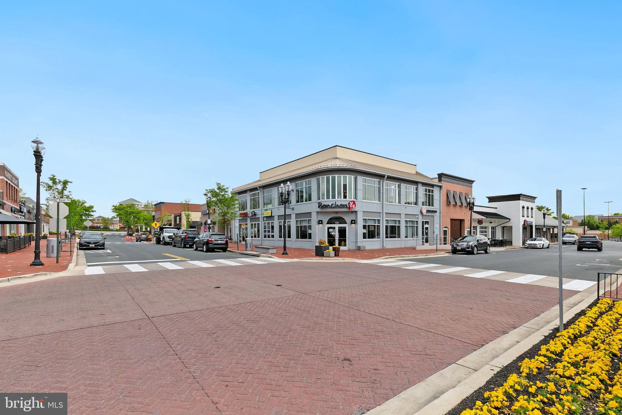 THE COLONNADE AT KENTLANDS - Residential
