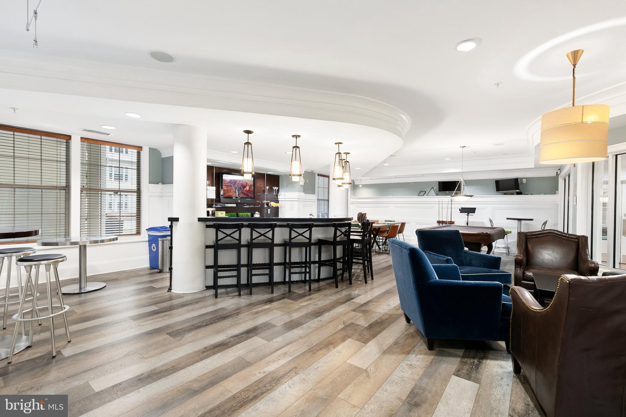 THE COLONNADE AT KENTLANDS - Residential