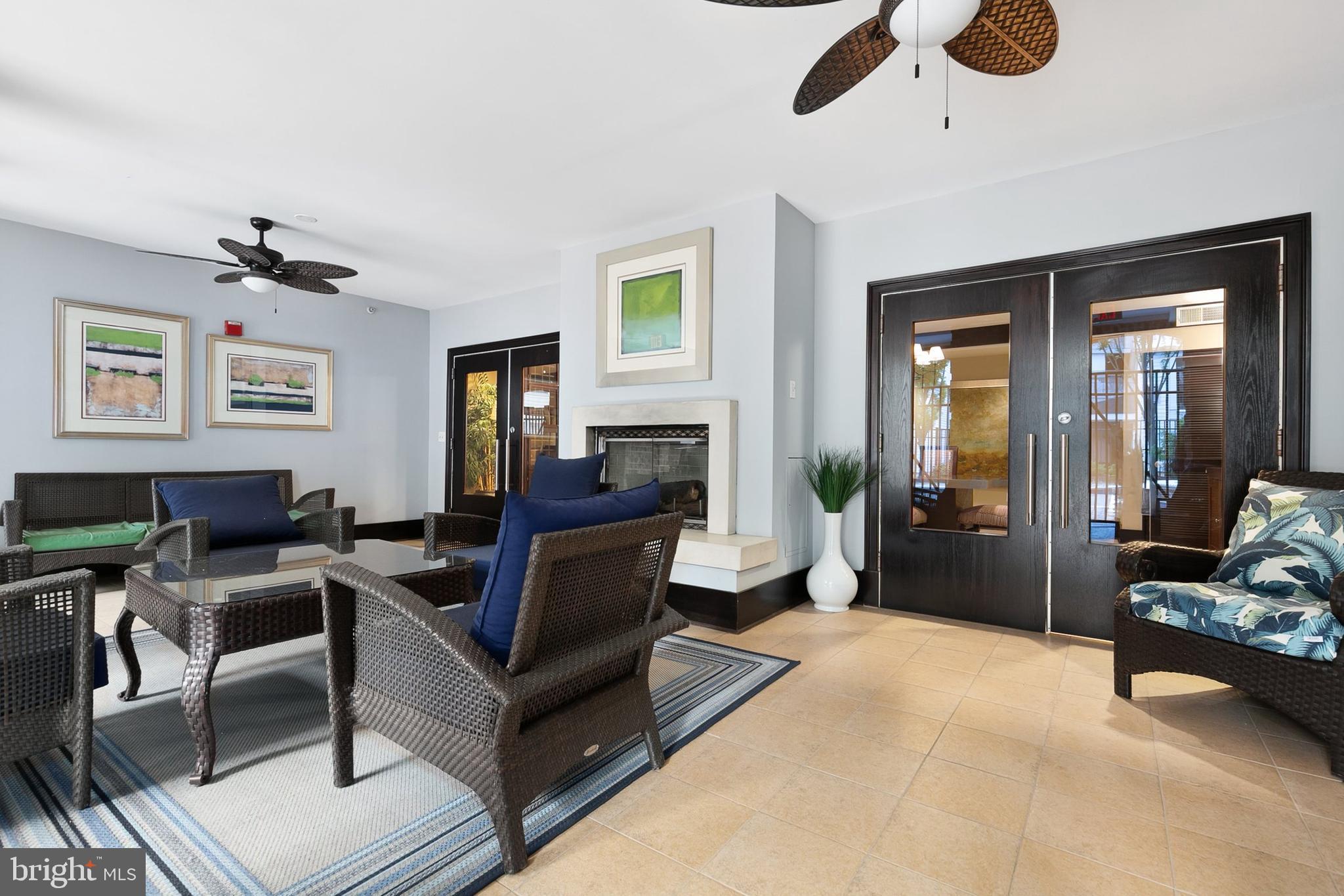 THE COLONNADE AT KENTLANDS - Residential