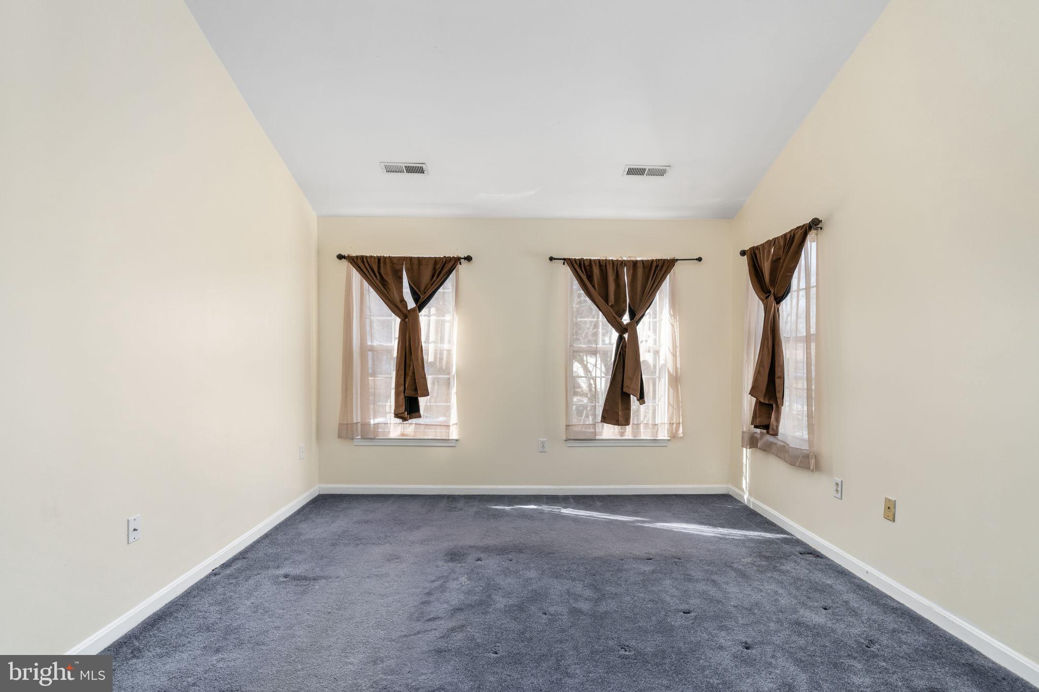 STONE RIVER - Residential