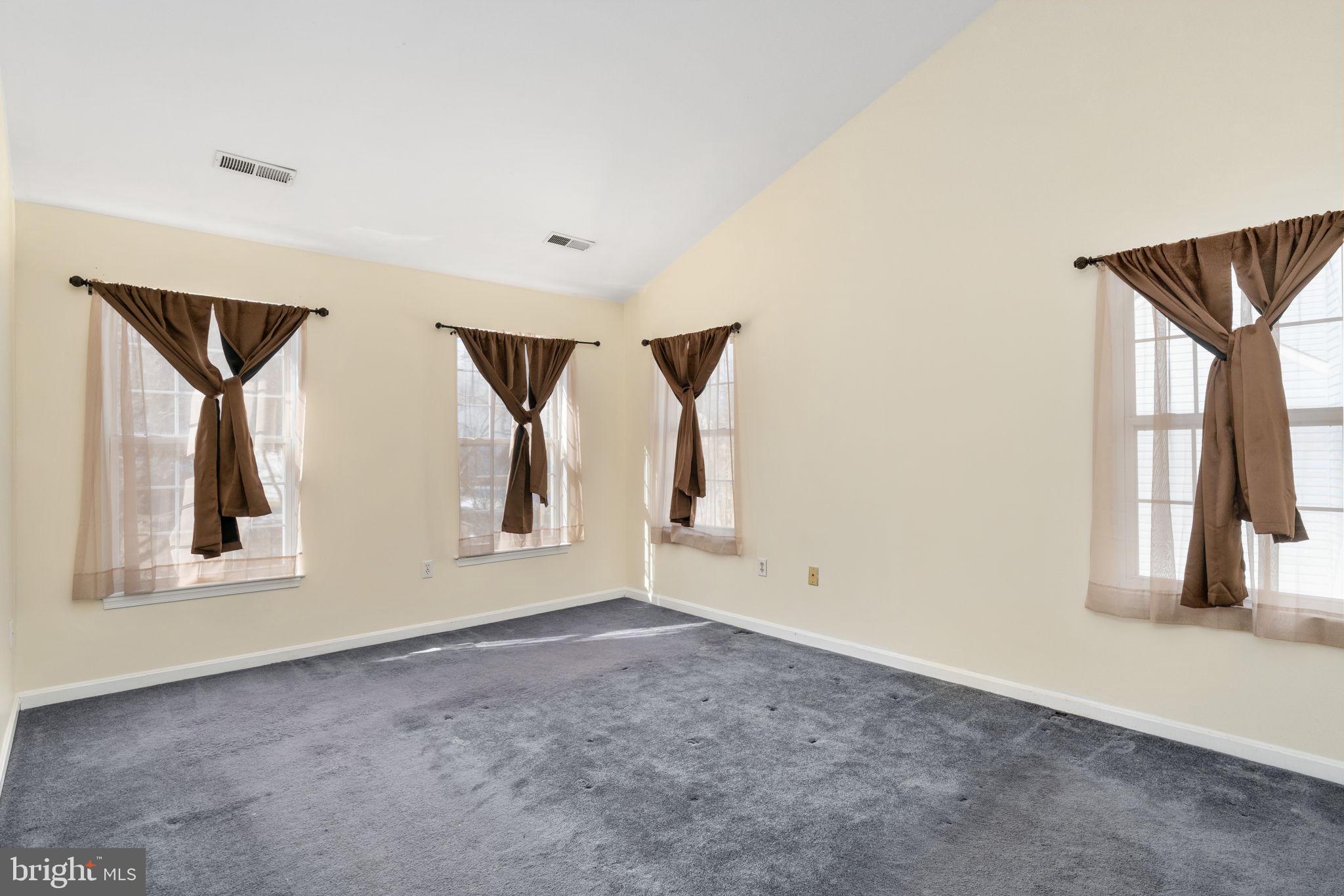 STONE RIVER - Residential