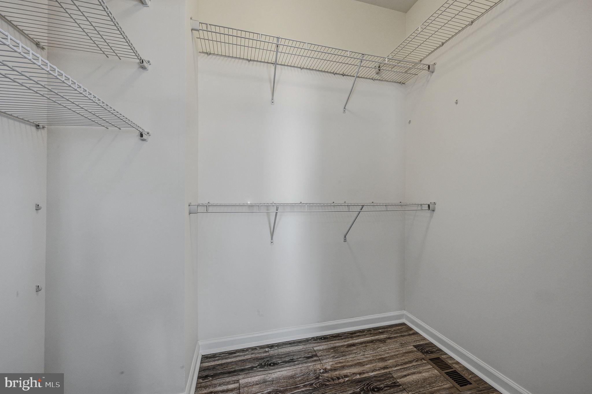 HOMESTEAD - Residential