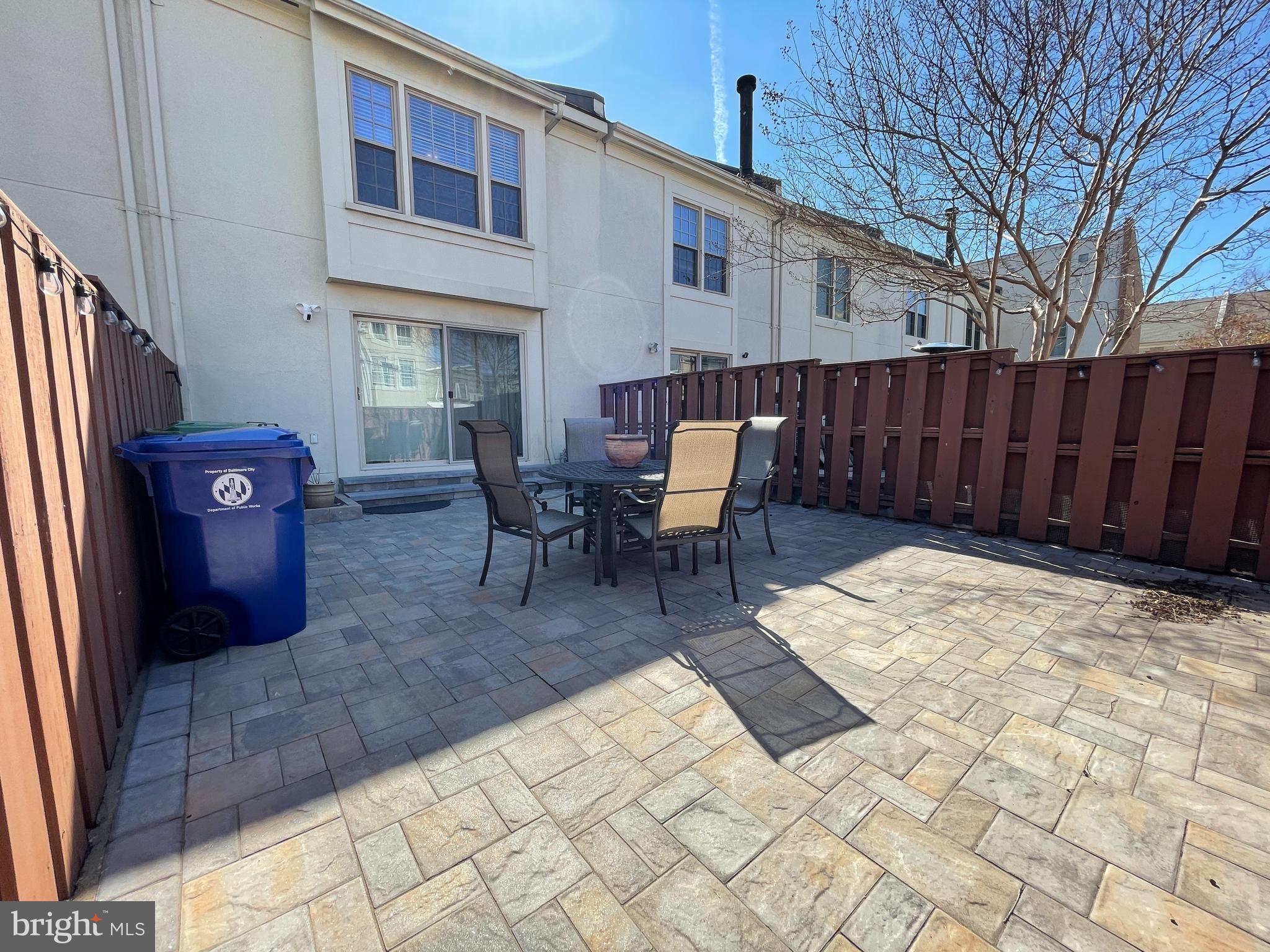 CANTON SQUARE - Residential Lease