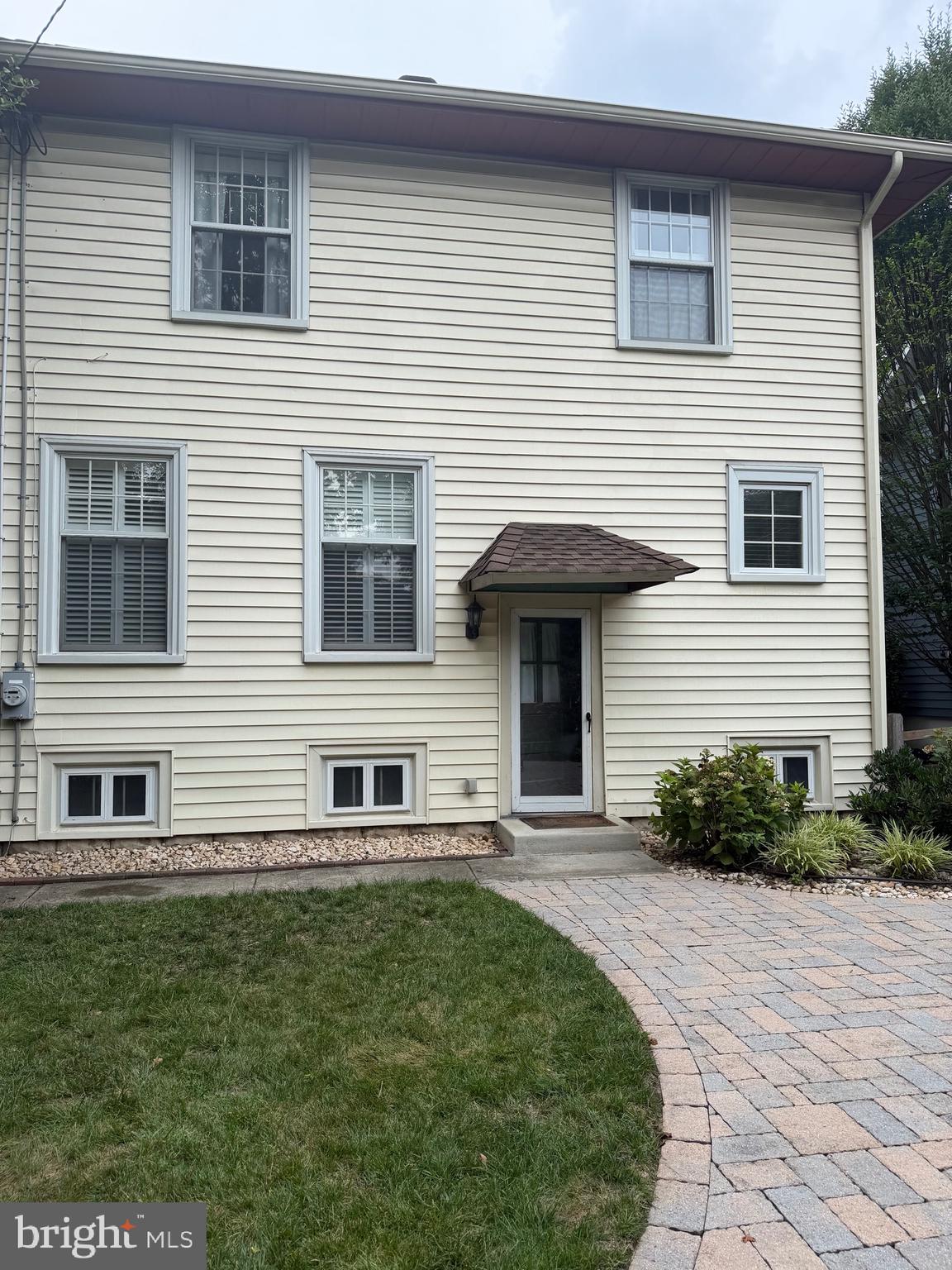 618 ELM TERRACE