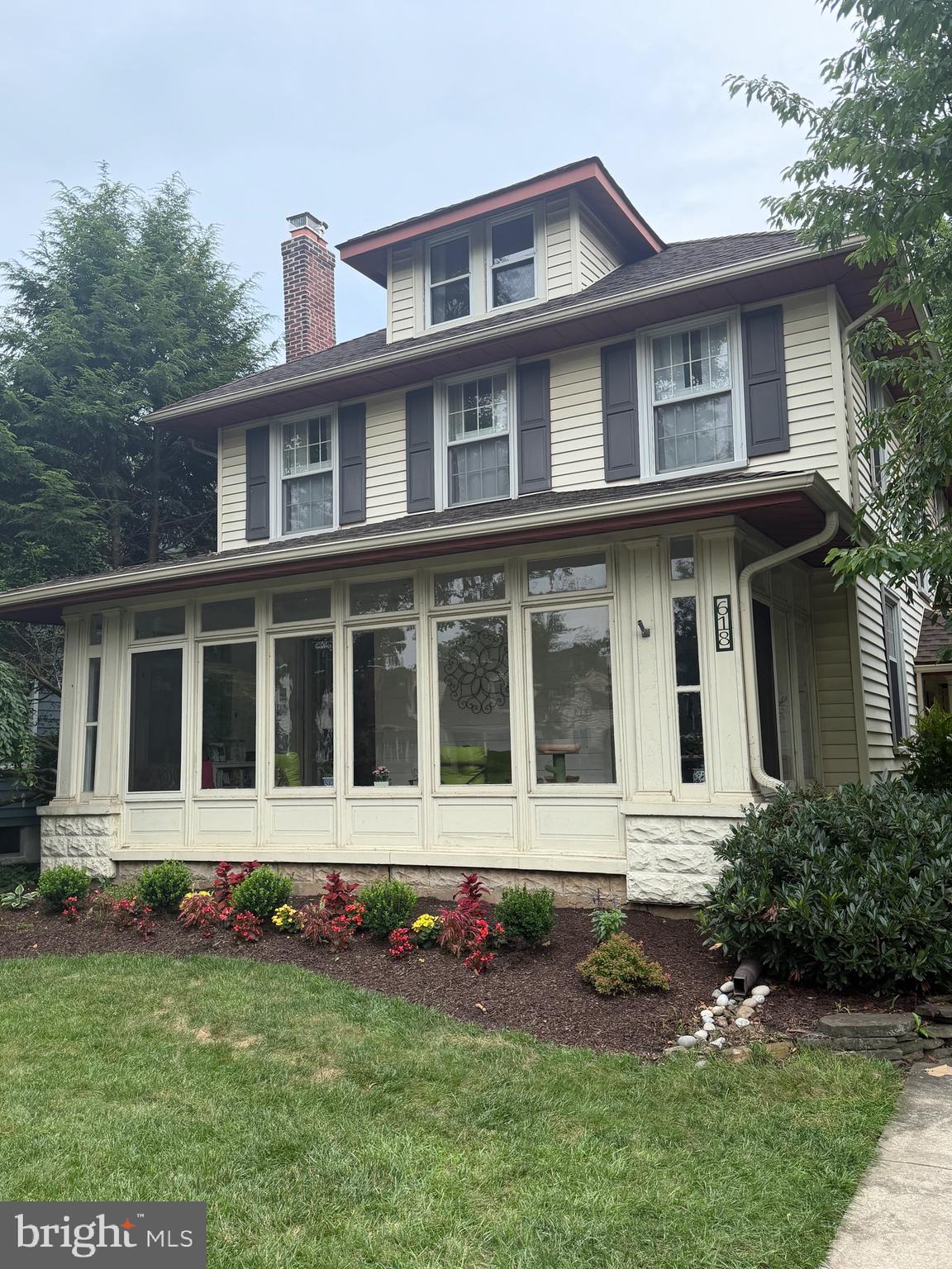 618 ELM TERRACE