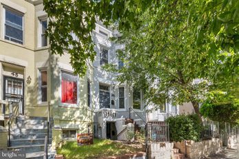Townhouse at 43 T STREET NW