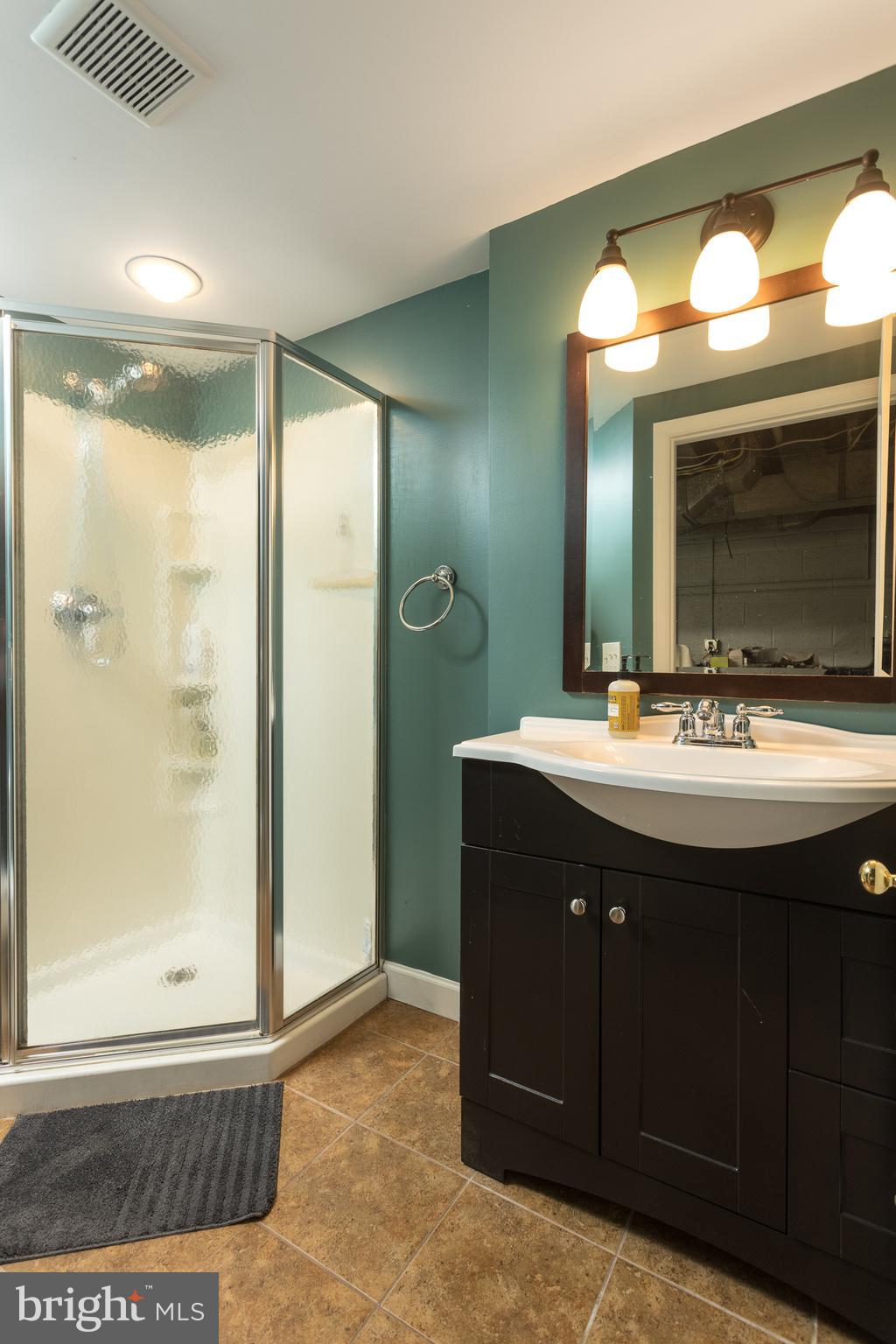 MEDFIELD - Residential Lease