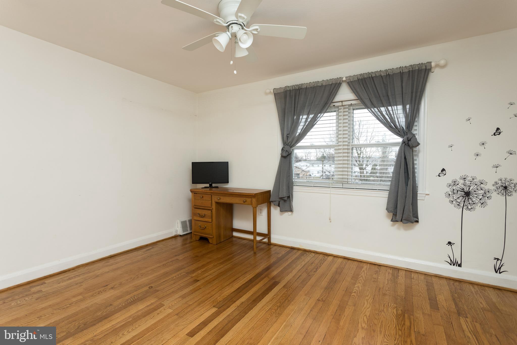 MEDFIELD - Residential Lease