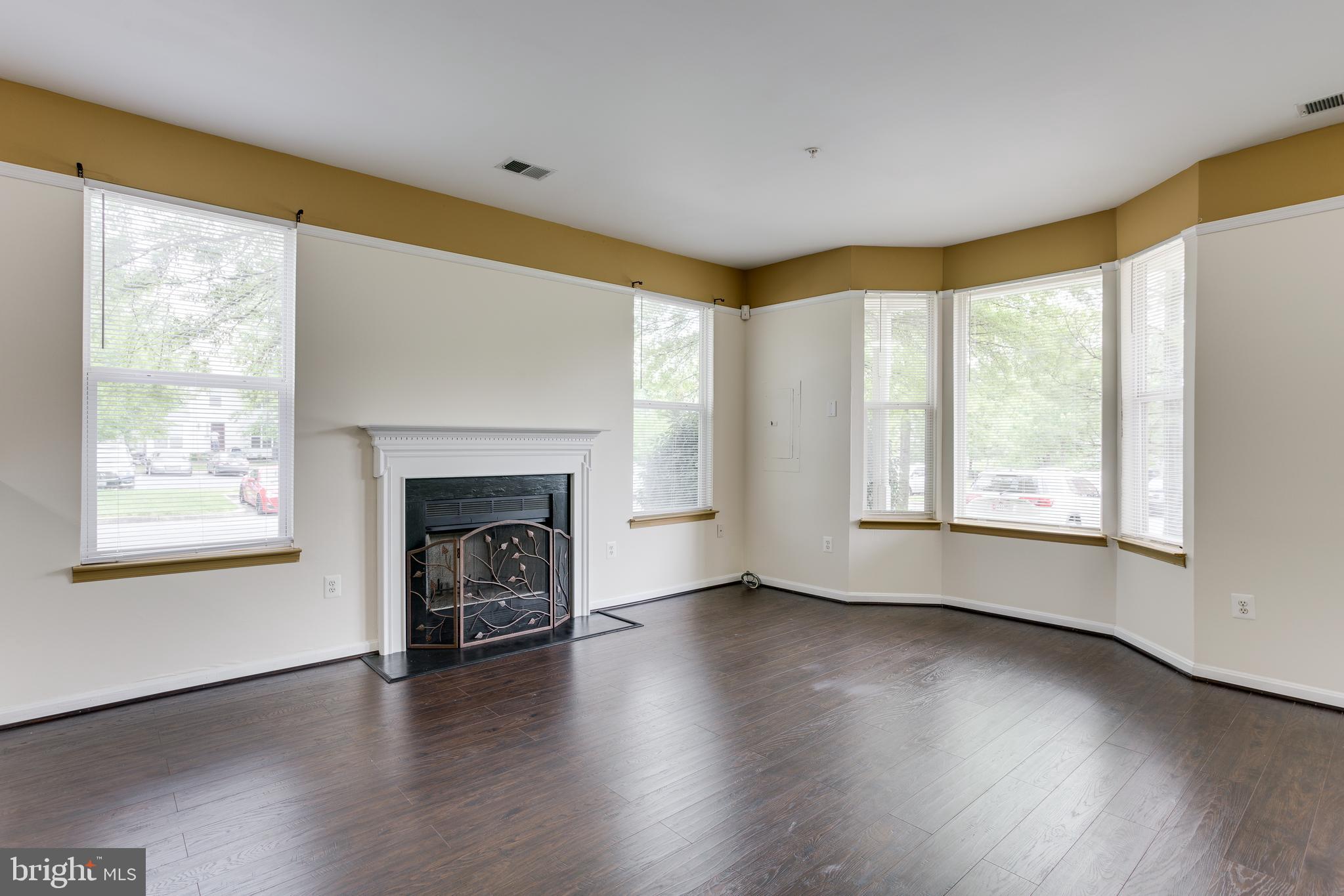 THE OAKS AT SIXTY FIFTH - Residential