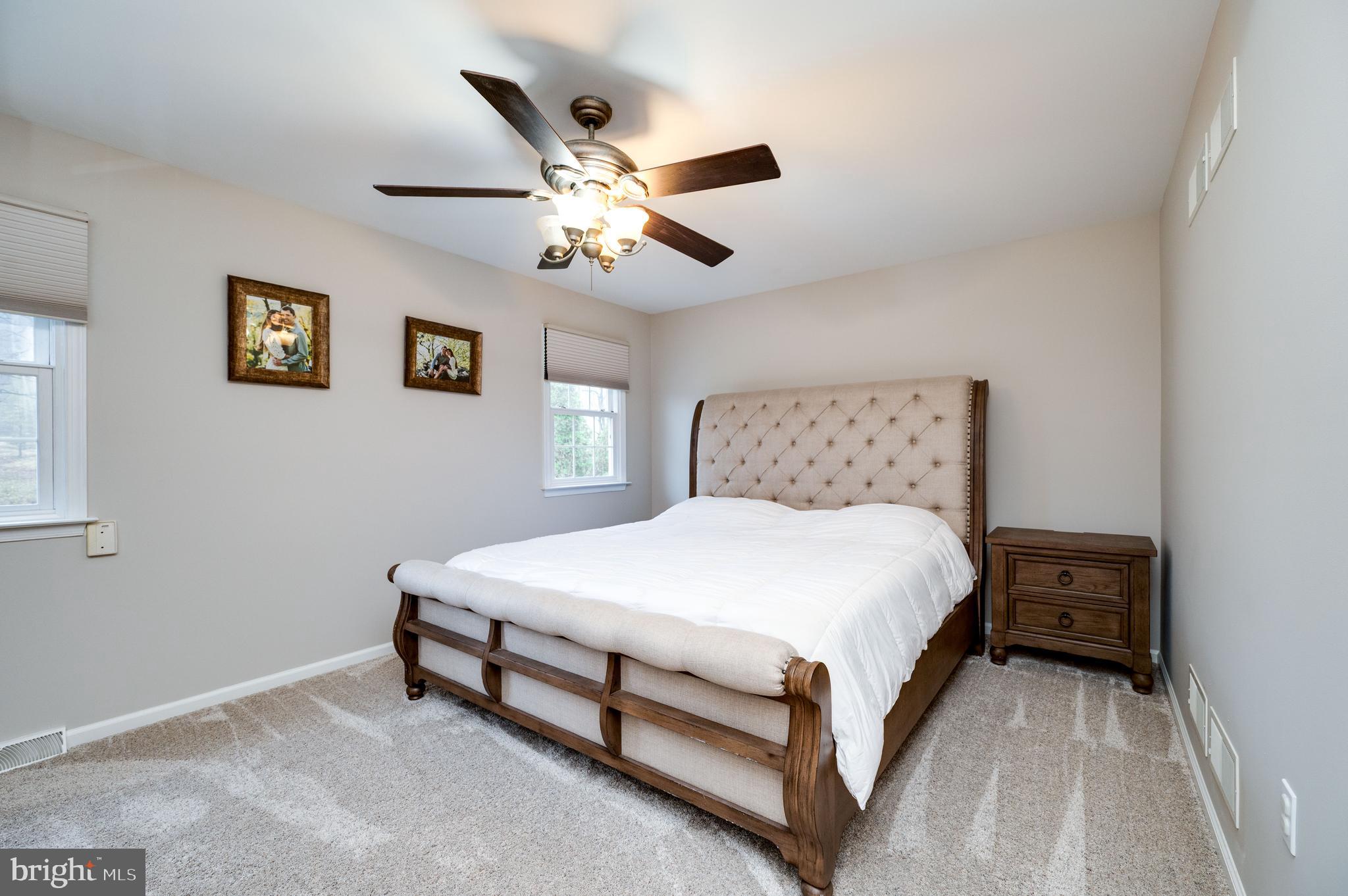 NORTHRIDGE - Residential