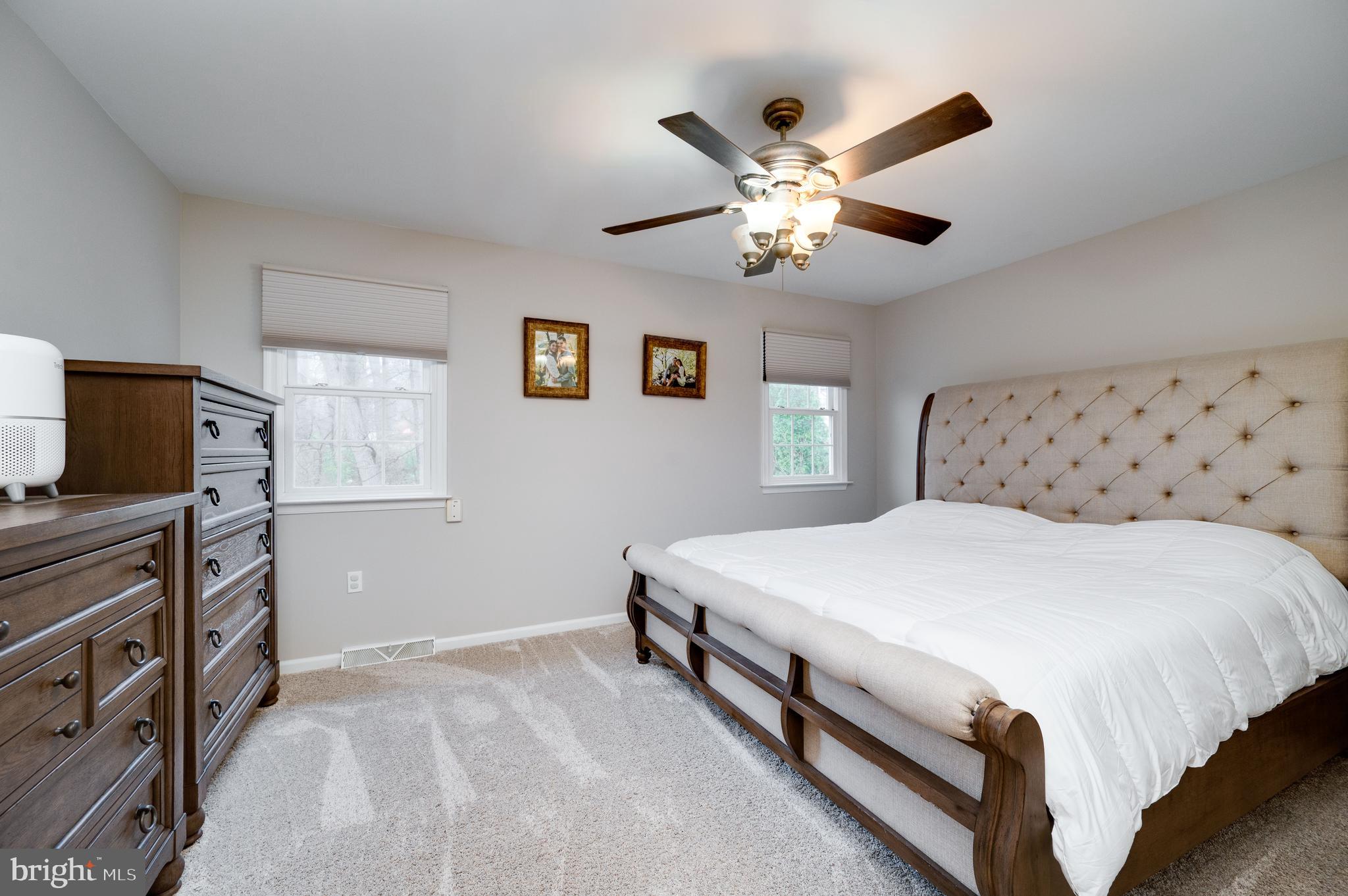 NORTHRIDGE - Residential