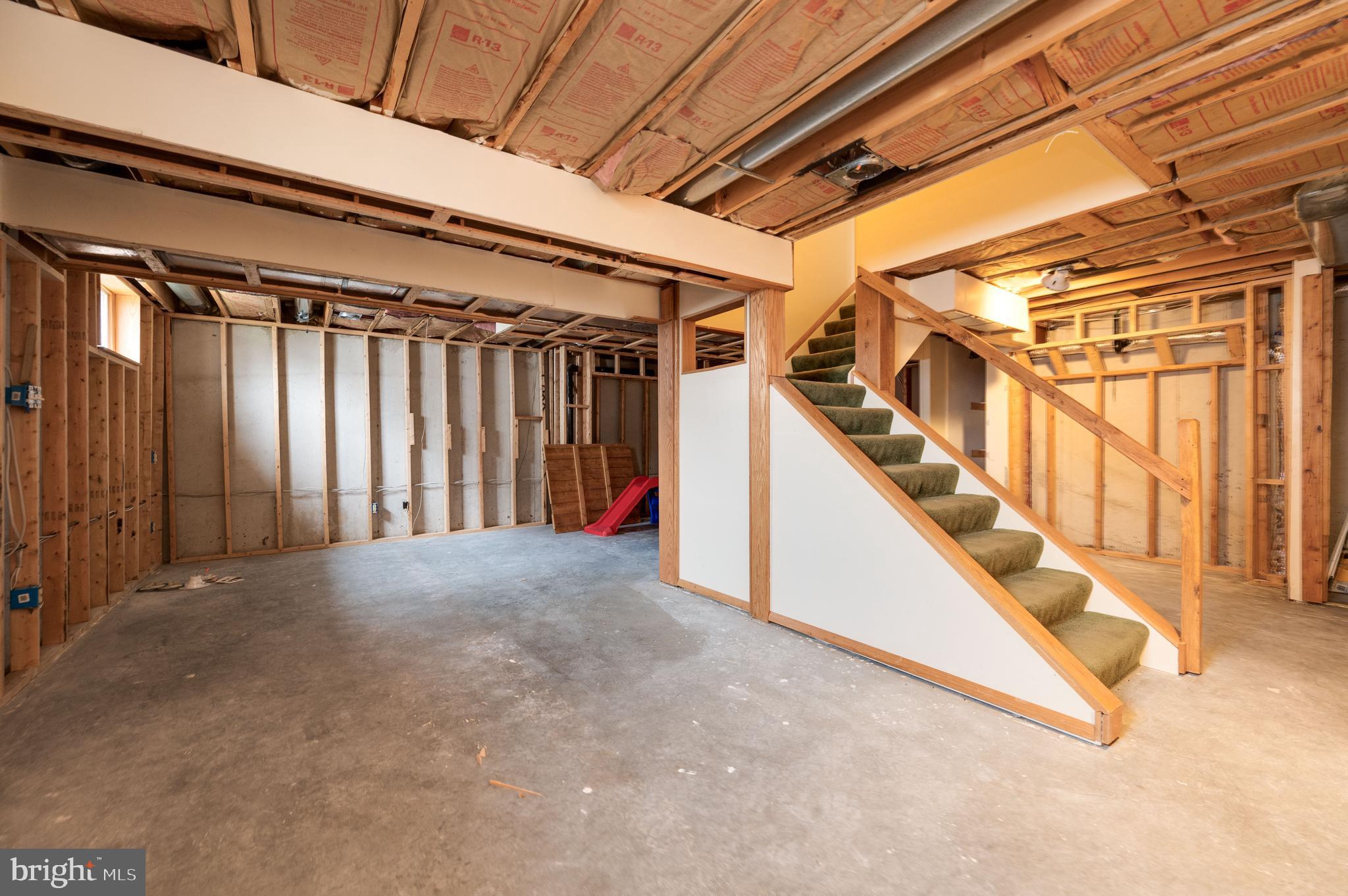 NORTHRIDGE - Residential