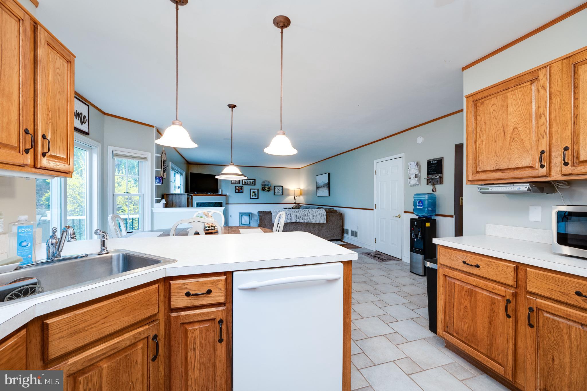 NORTHRIDGE - Residential