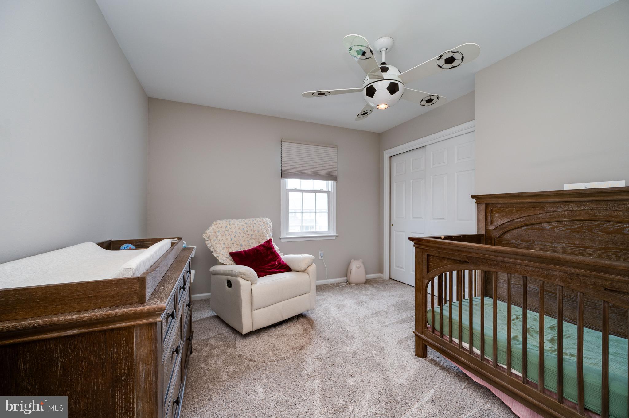 NORTHRIDGE - Residential