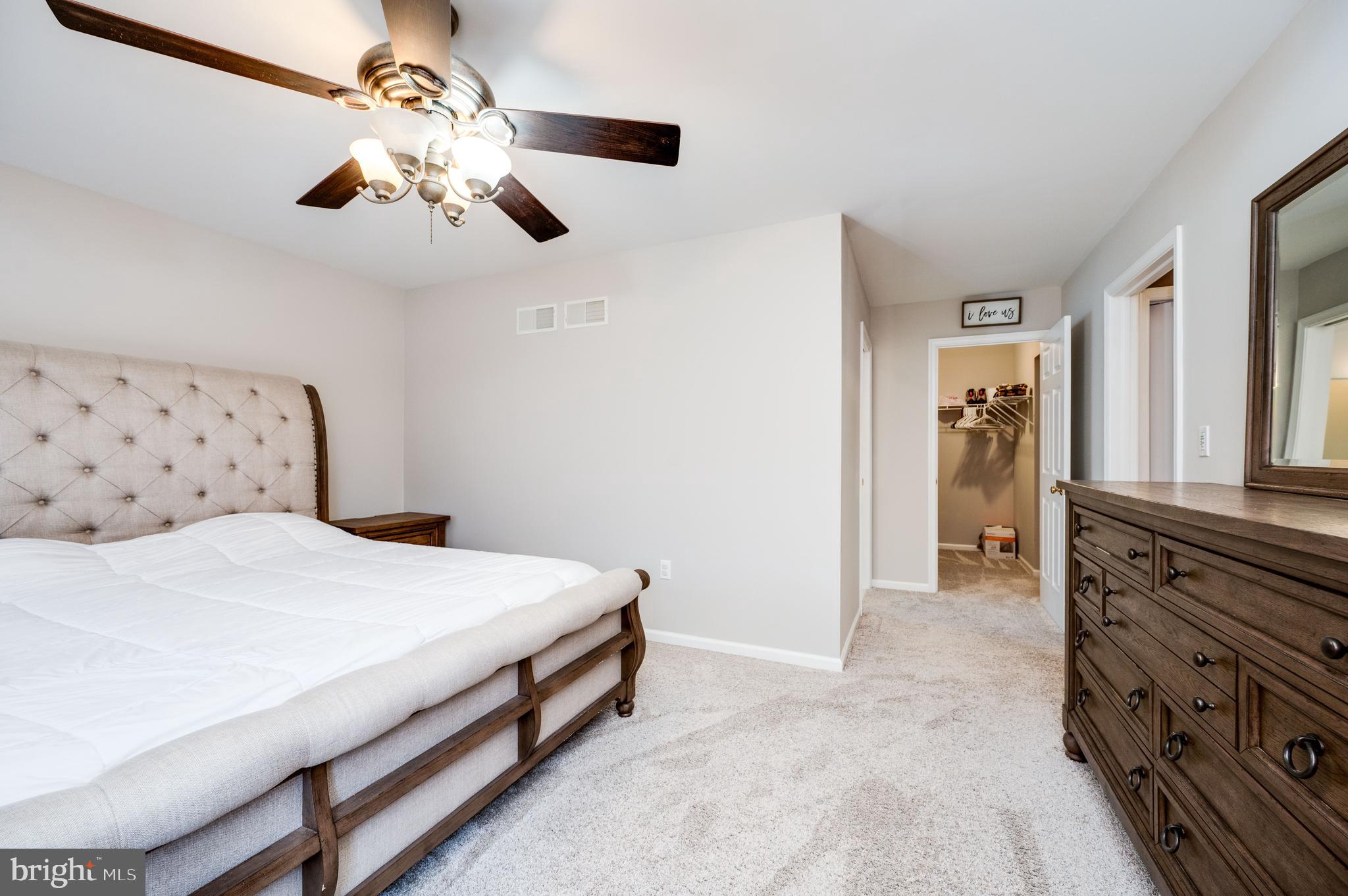 NORTHRIDGE - Residential