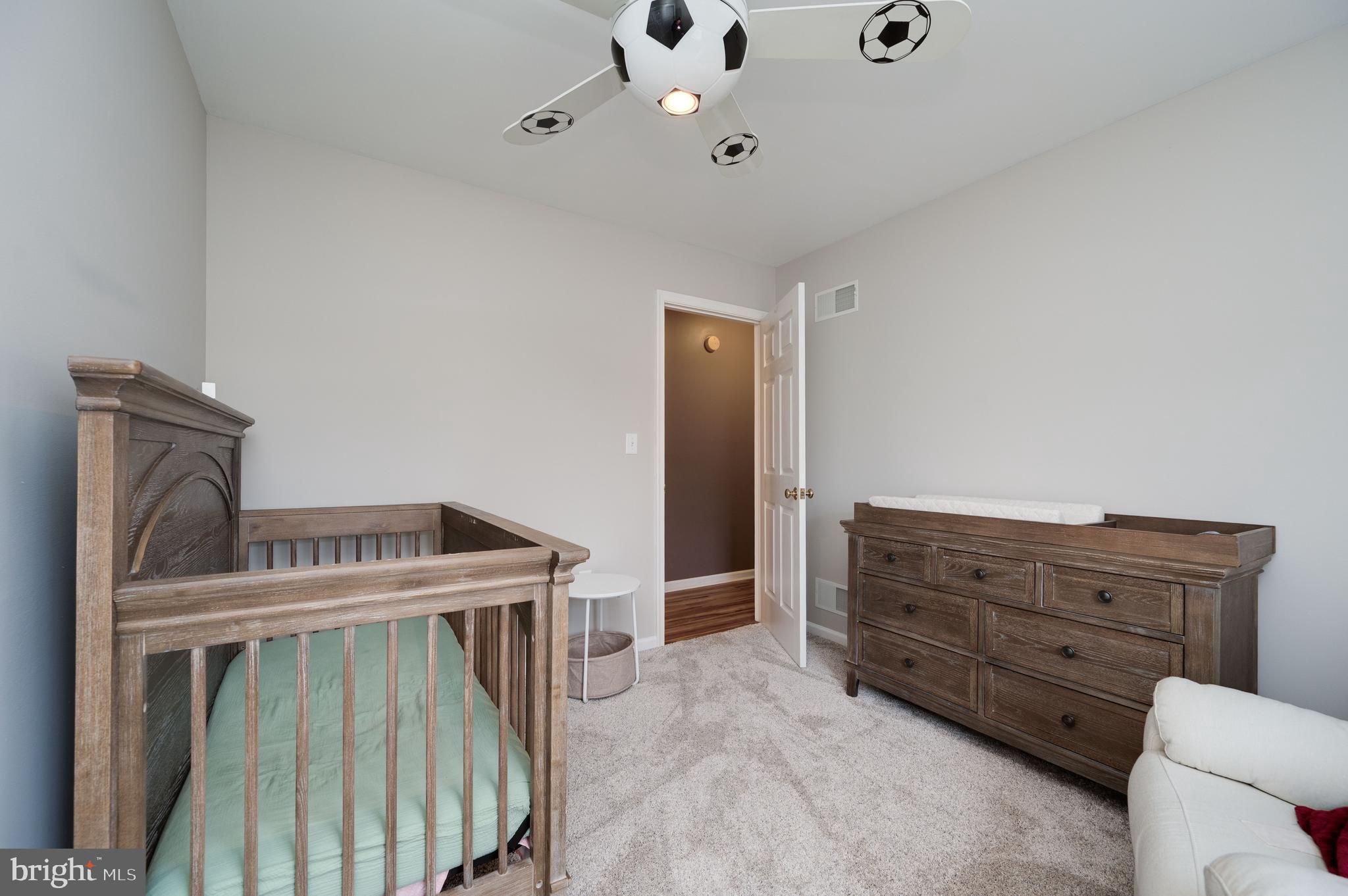 NORTHRIDGE - Residential