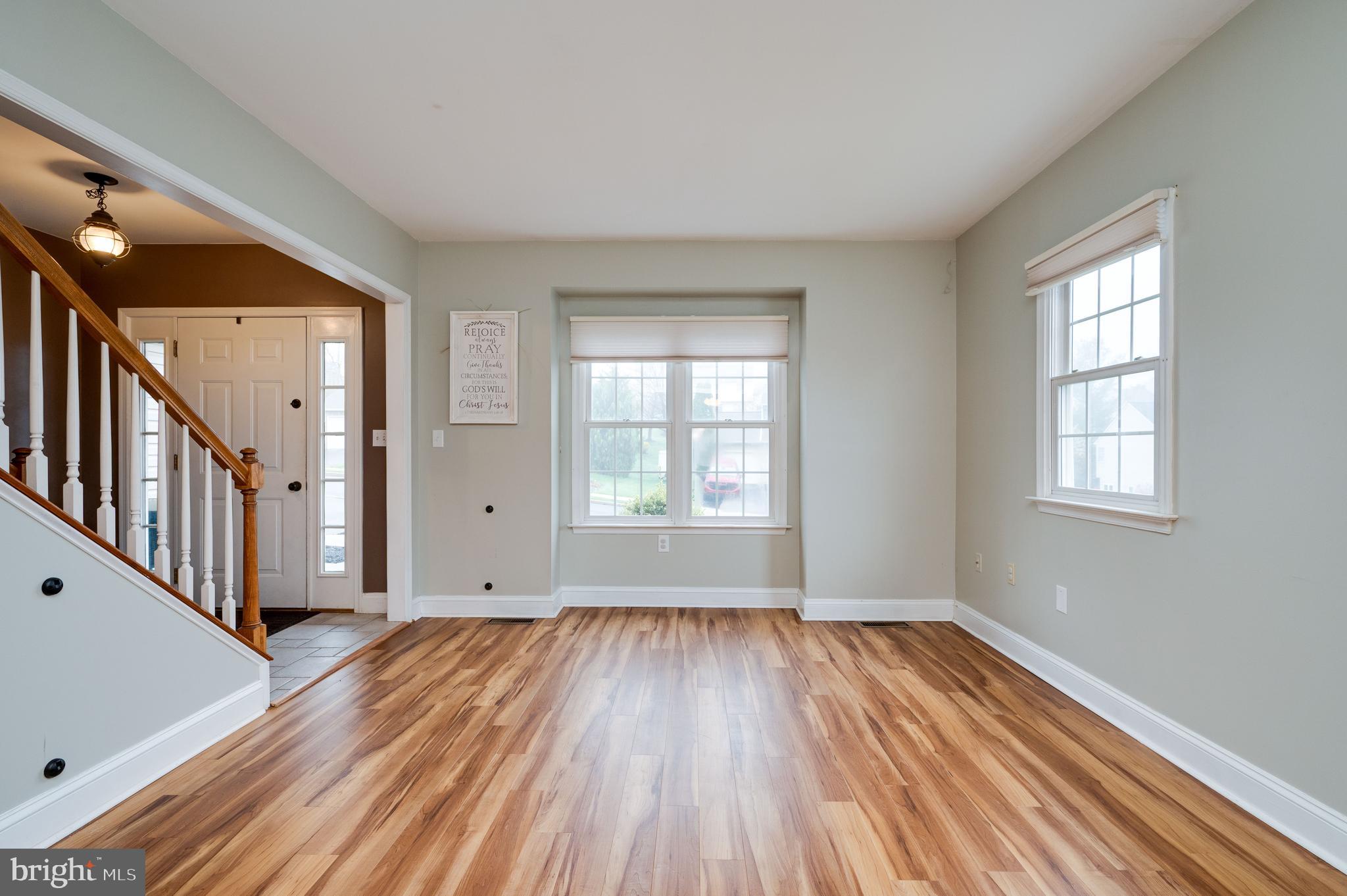 NORTHRIDGE - Residential