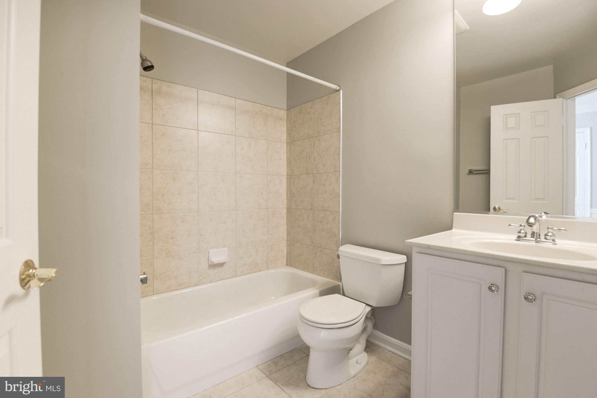 HAHN PROPERTY - Residential Lease