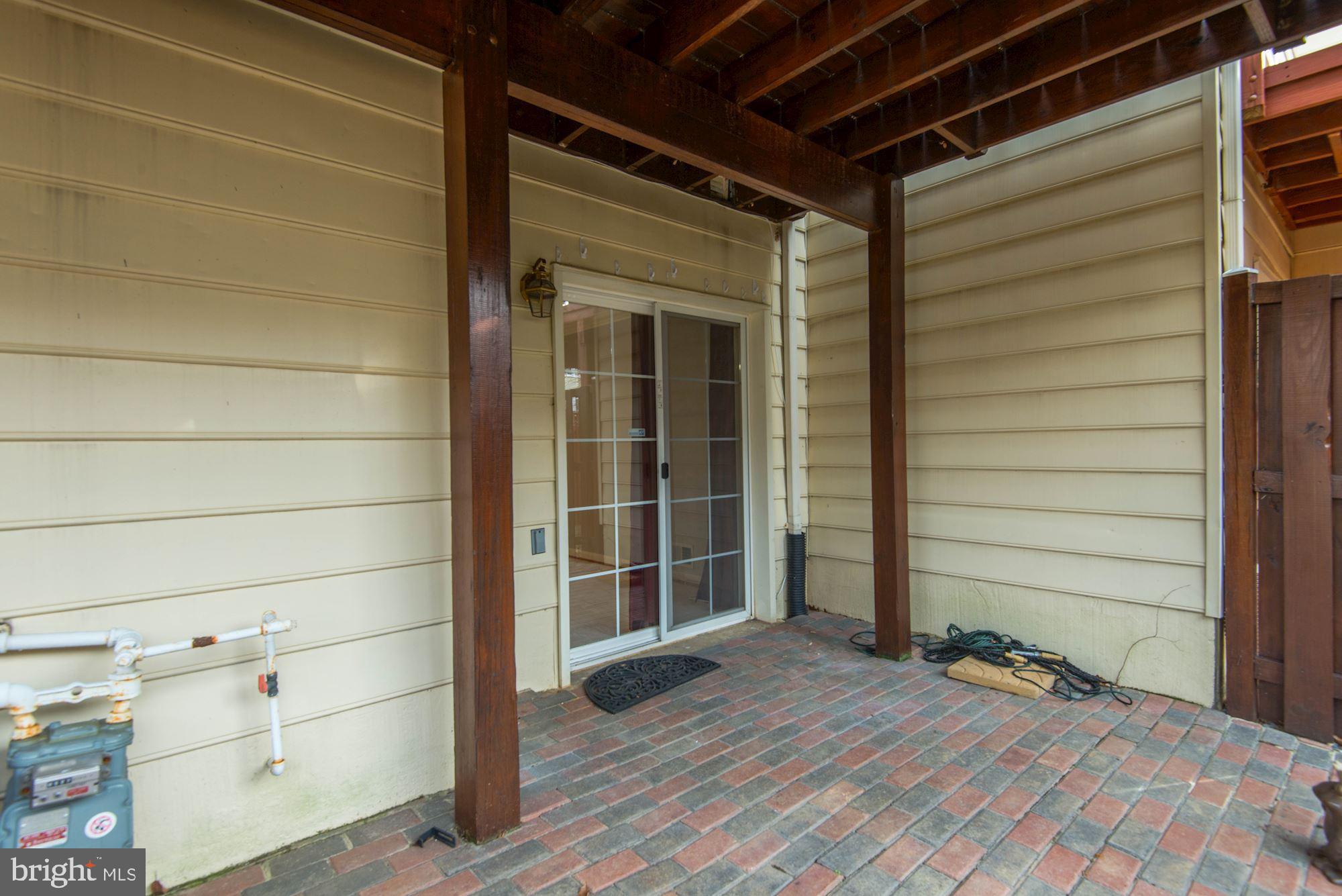 HAHN PROPERTY - Residential Lease