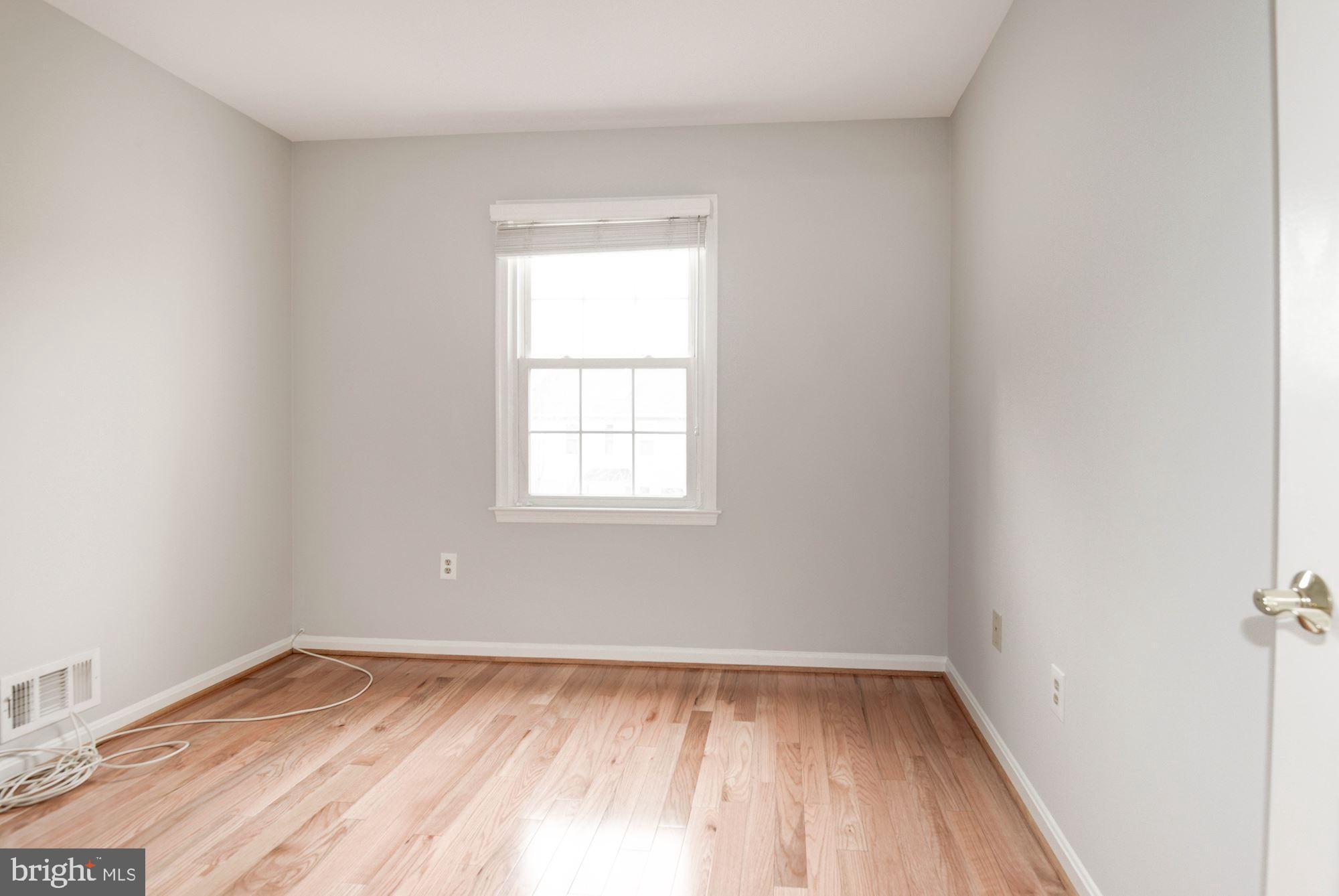 HAHN PROPERTY - Residential Lease