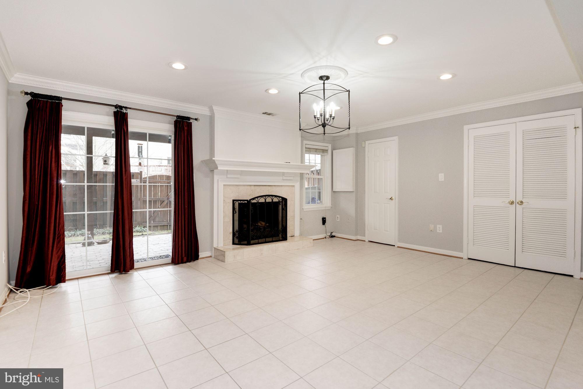 HAHN PROPERTY - Residential Lease