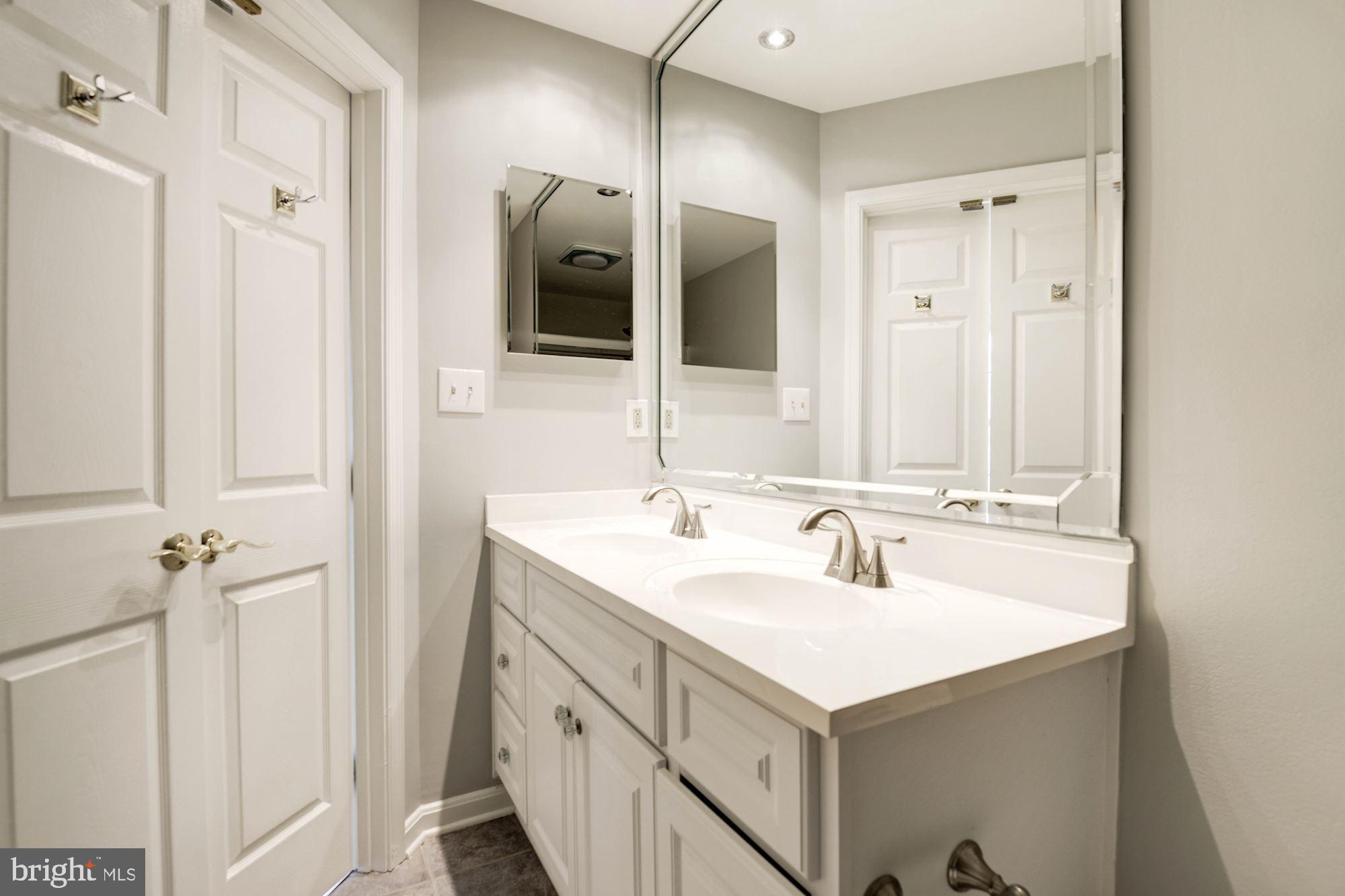 HAHN PROPERTY - Residential Lease