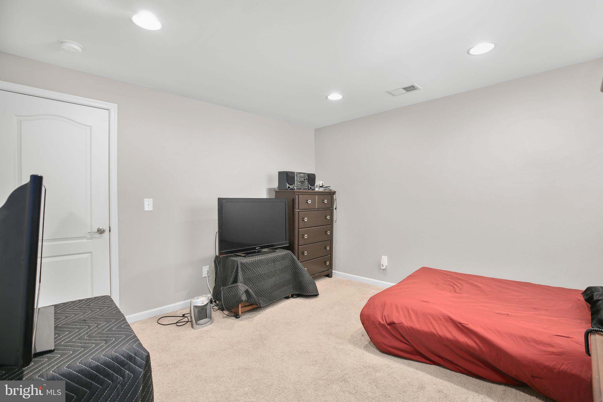 COLONIAL FORGE AT AUGUSTINE - Residential