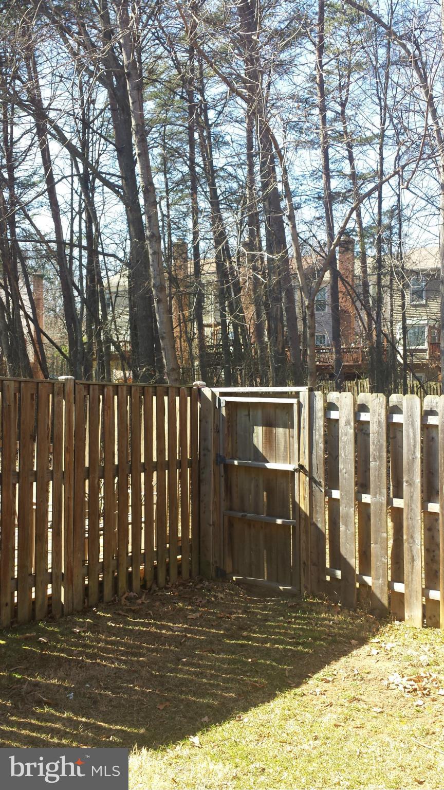 LITTLE ROCKY RUN - Residential Lease