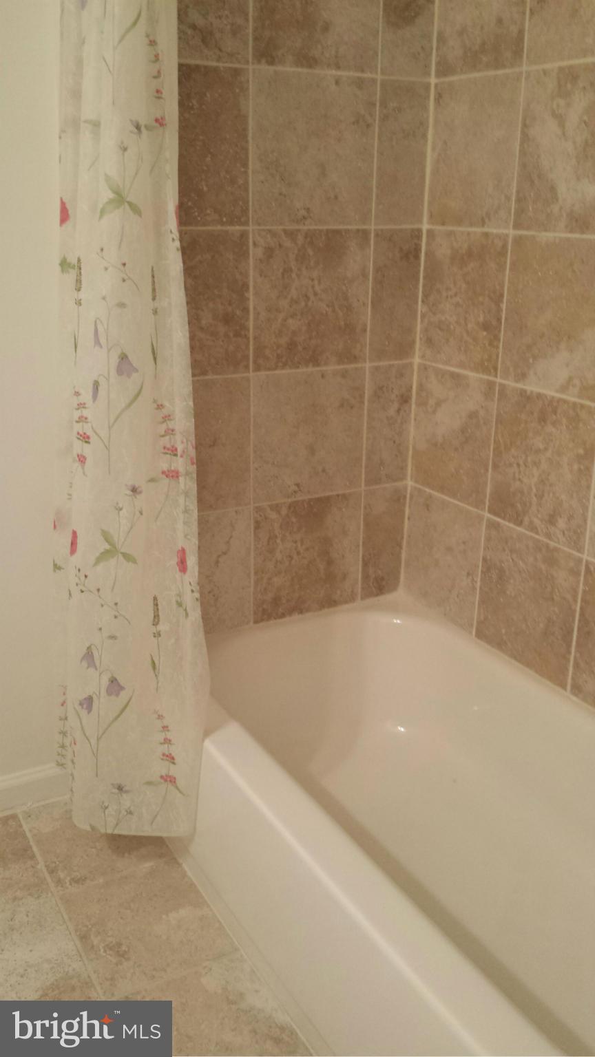 LITTLE ROCKY RUN - Residential Lease