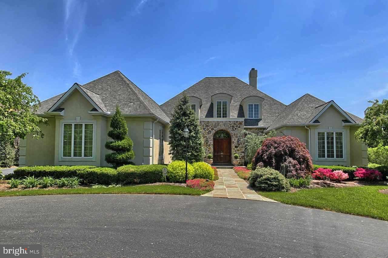 OUTDOOR COUNTRY CLUB - Residential