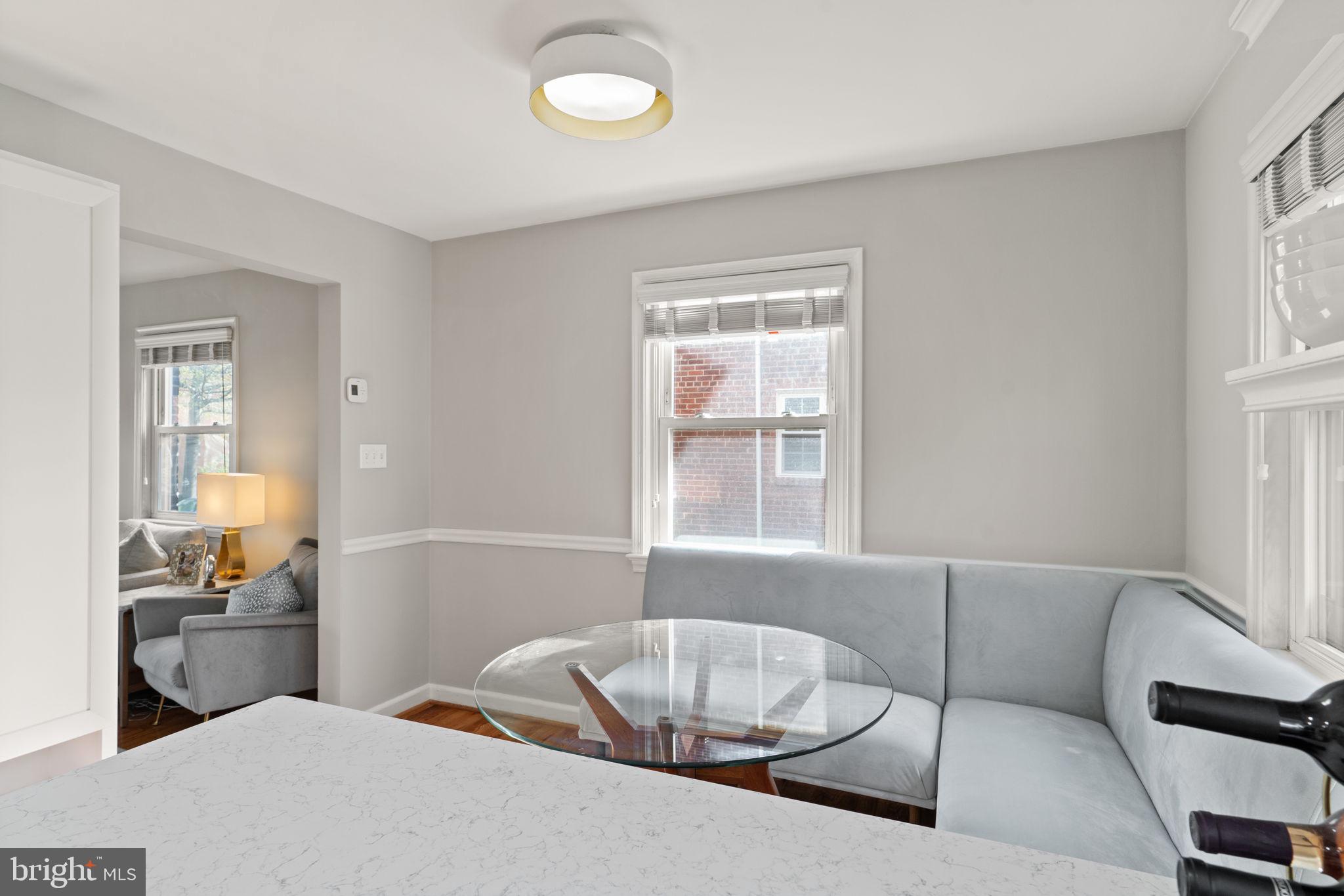 ROSEMONT PARK - Residential