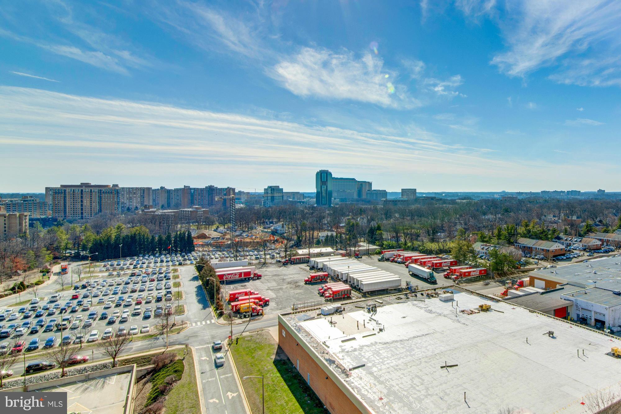 SKYLINE HOUSE - Residential