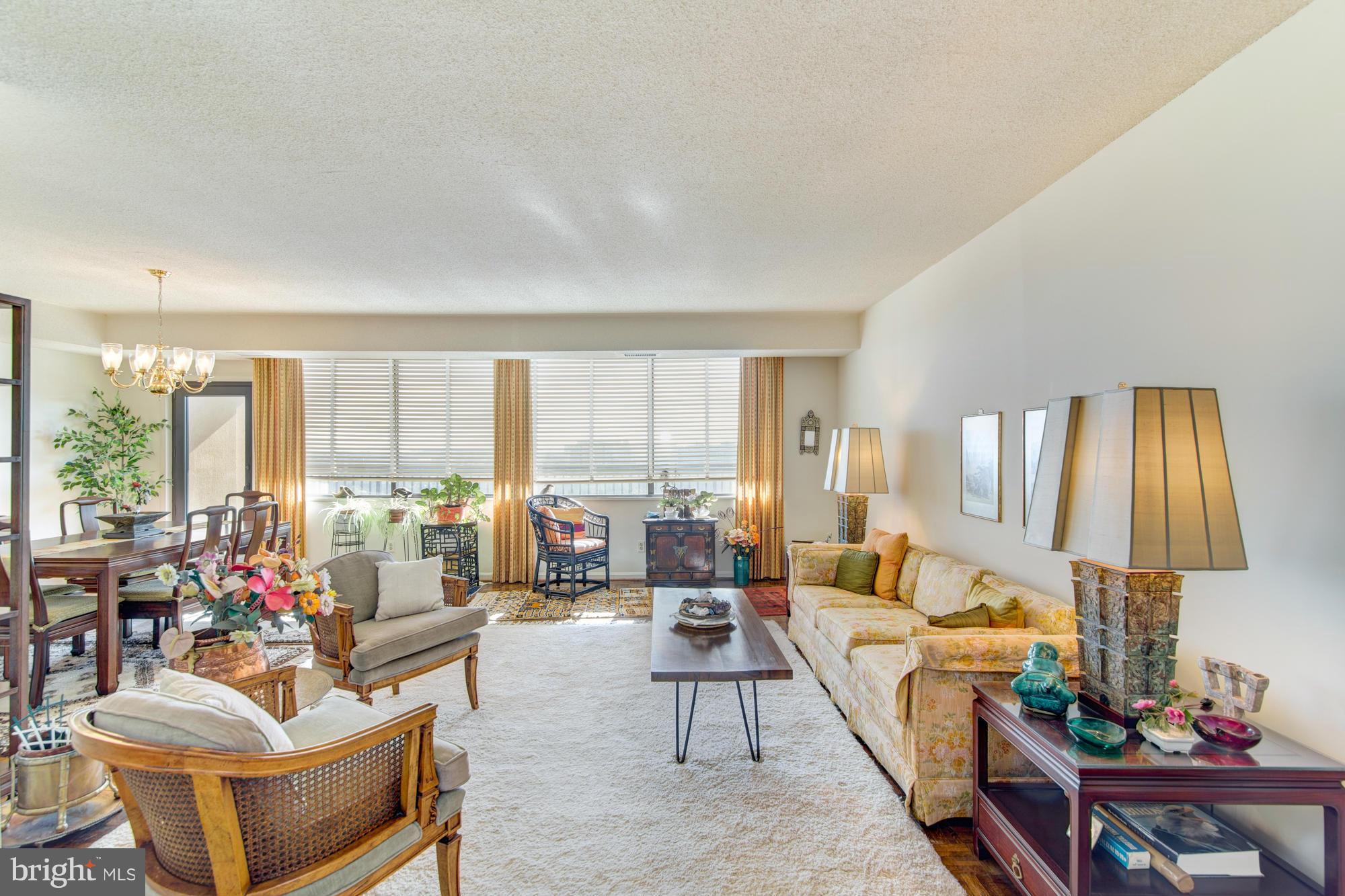 SKYLINE HOUSE - Residential