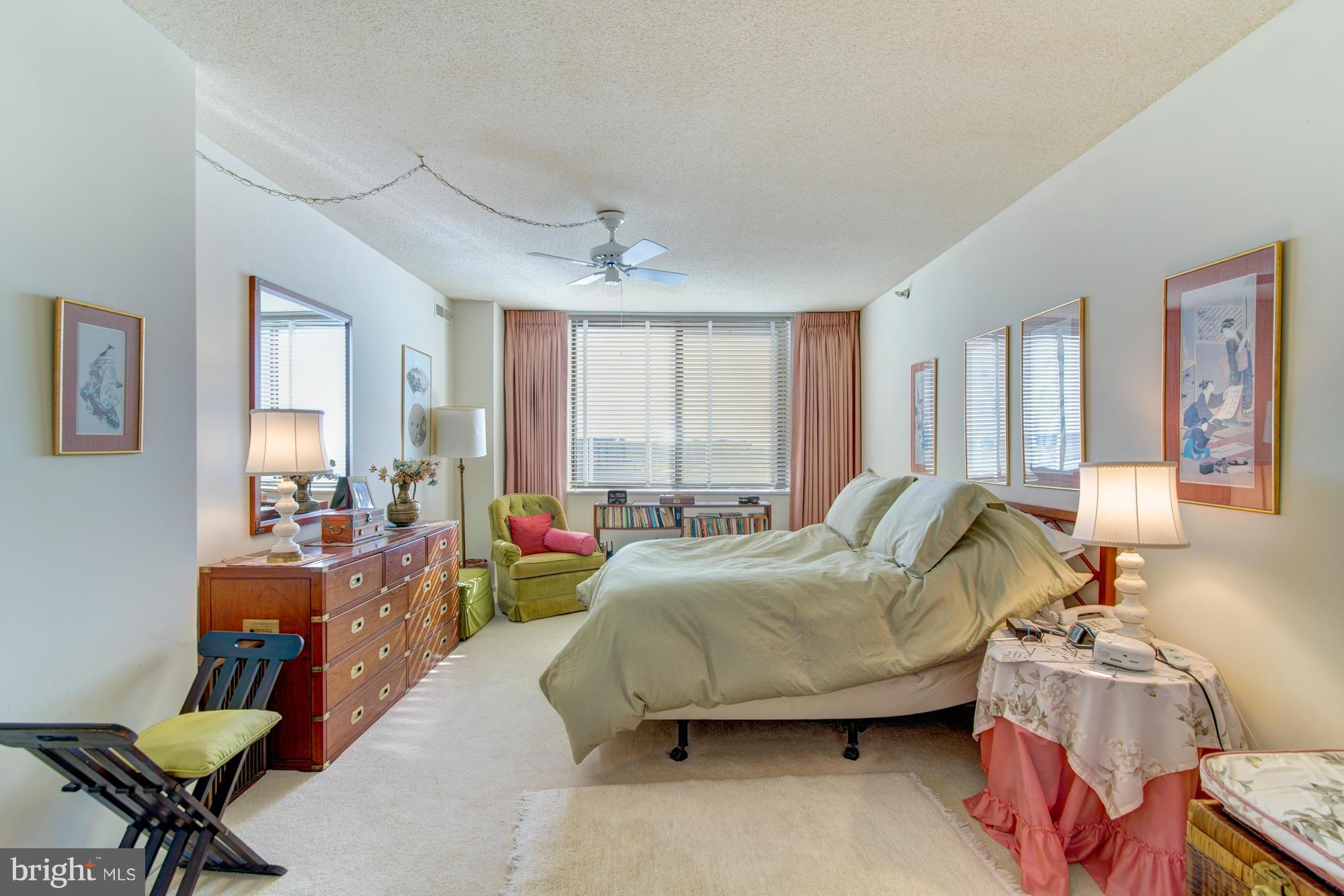 SKYLINE HOUSE - Residential