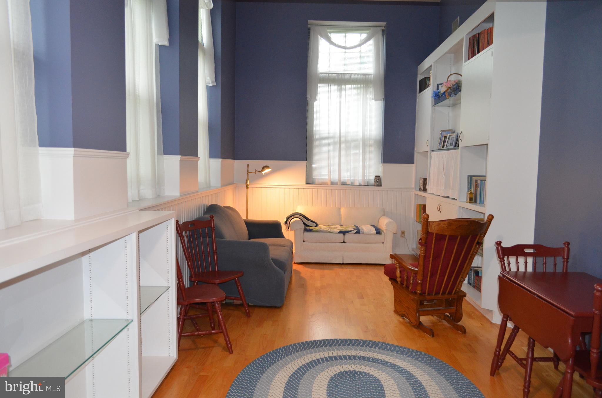 133 W LOCUST STREET