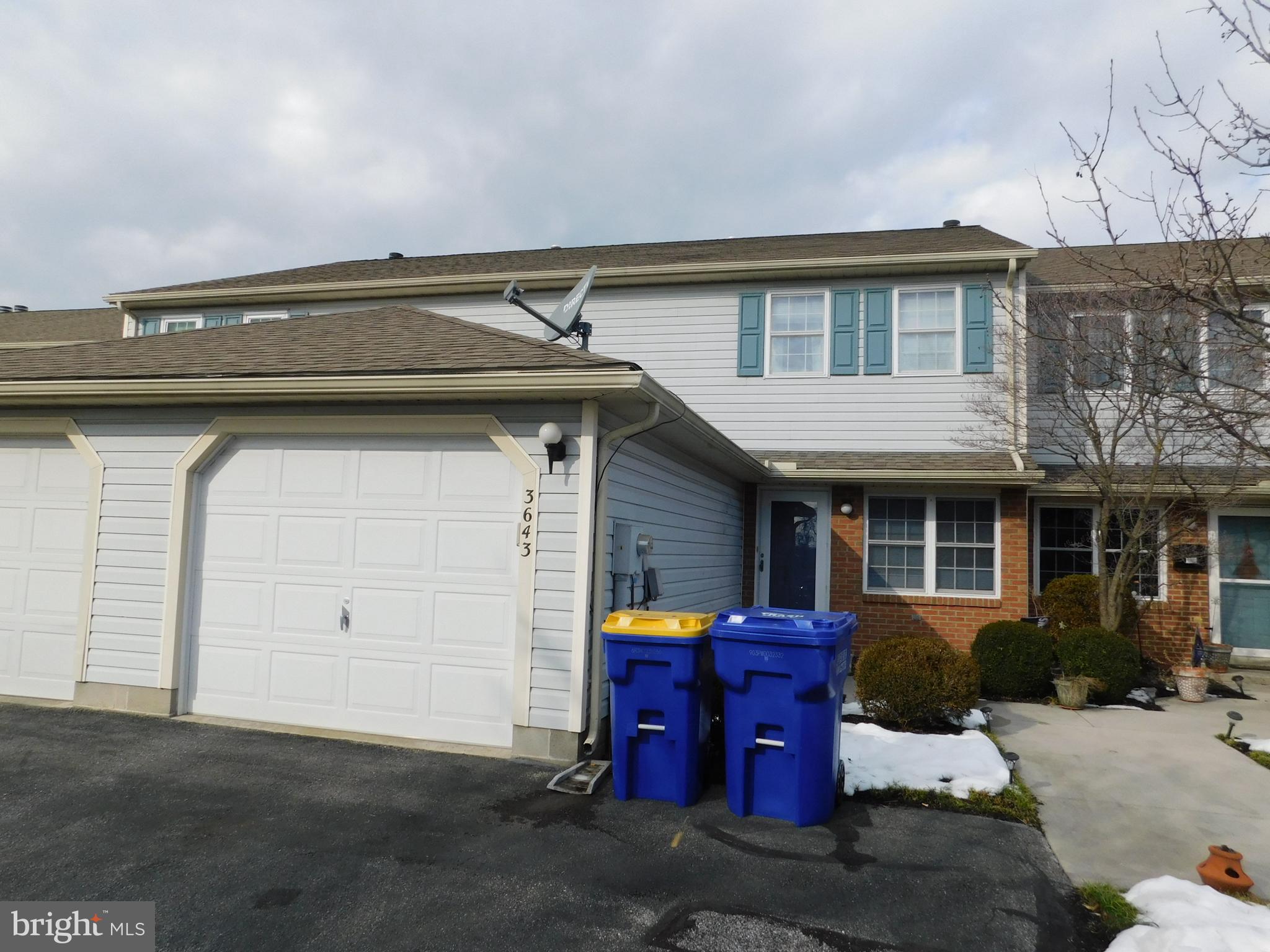 SPRINGETTS VILLAGE CONDOS - Residential