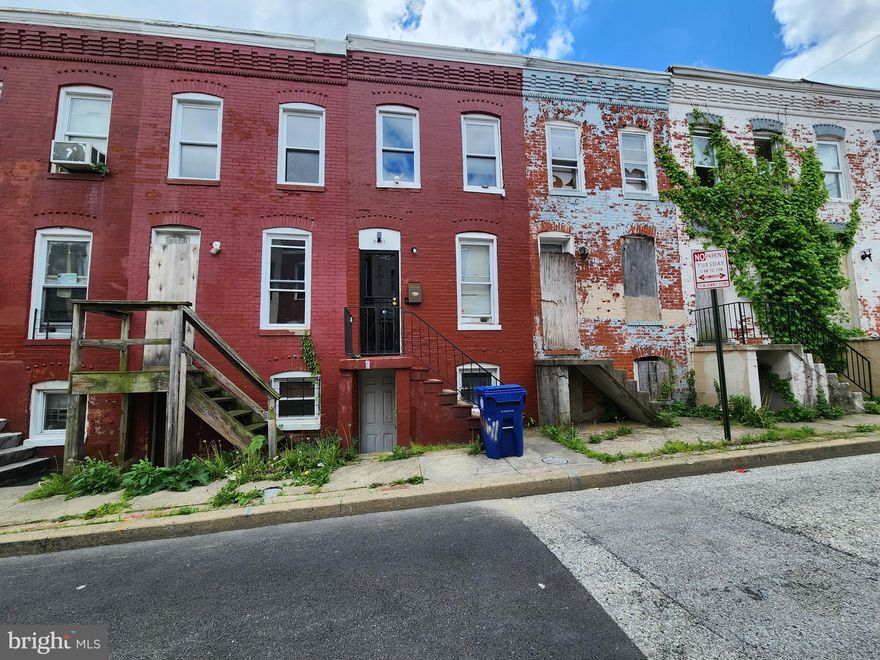 ONLINE AUCTION: This auction takes place on the Ashland Auction Group Website Bidding Platform. Bidding begins 05/14/2026 @ 10:00 AM. Bidding ends 05/18/2026 @ 11:30 AM. List Price is Suggested Opening Bid. Deposit: $5,000. 2 Story Townhouse located in the Mondawmin area. BLOCKS to Coppin State University. JUST MINUTES to Druid Hill Park & the Penn-North Metro Station. Easy access to major traffic artery W North Ave.