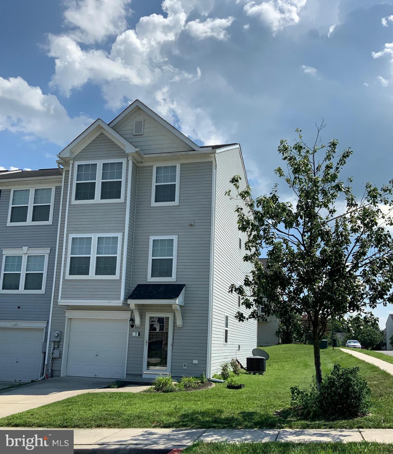 RIVERSIDE VILLAGES - Residential Lease