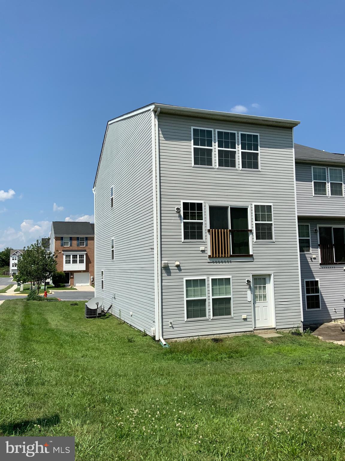 RIVERSIDE VILLAGES - Residential Lease